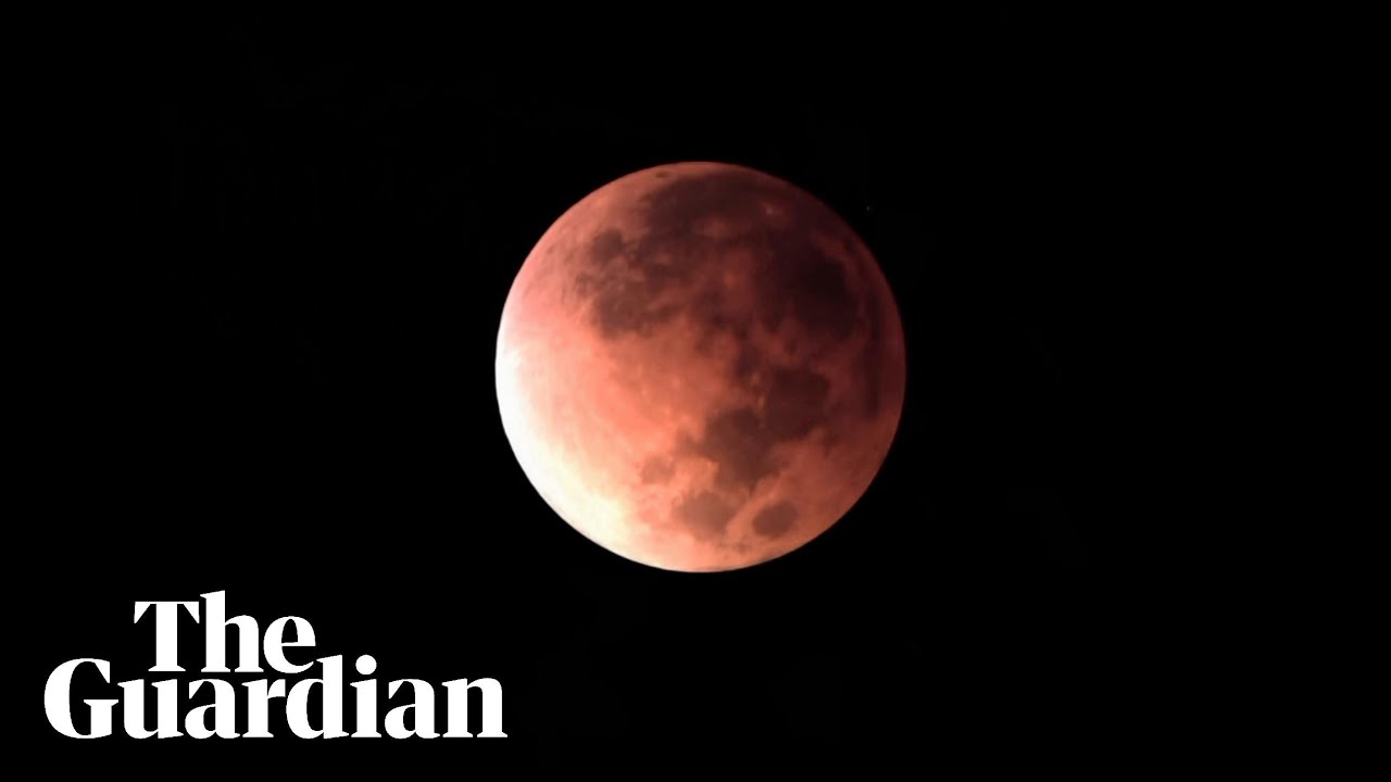 Auckland's Rare Blood Moon Captured by Josh Aoraki